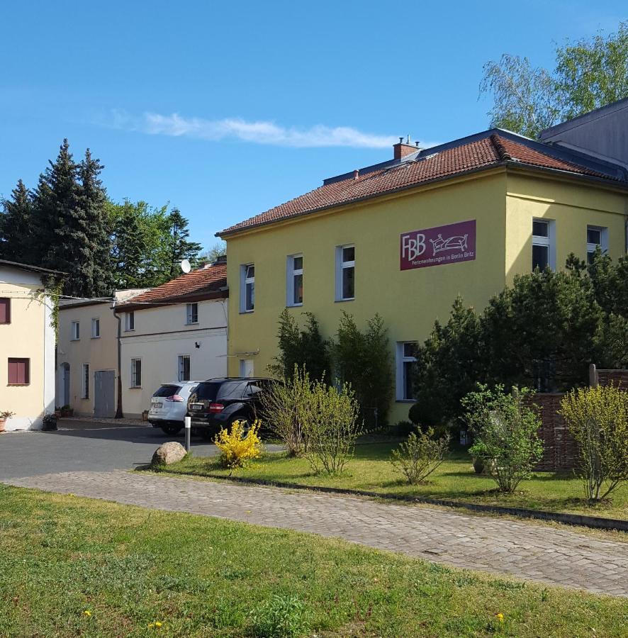 Fewo1-1 Zim Apart-4 Bett-Kueche-Dusche Wc-Parkplatz Berlino Esterno foto
